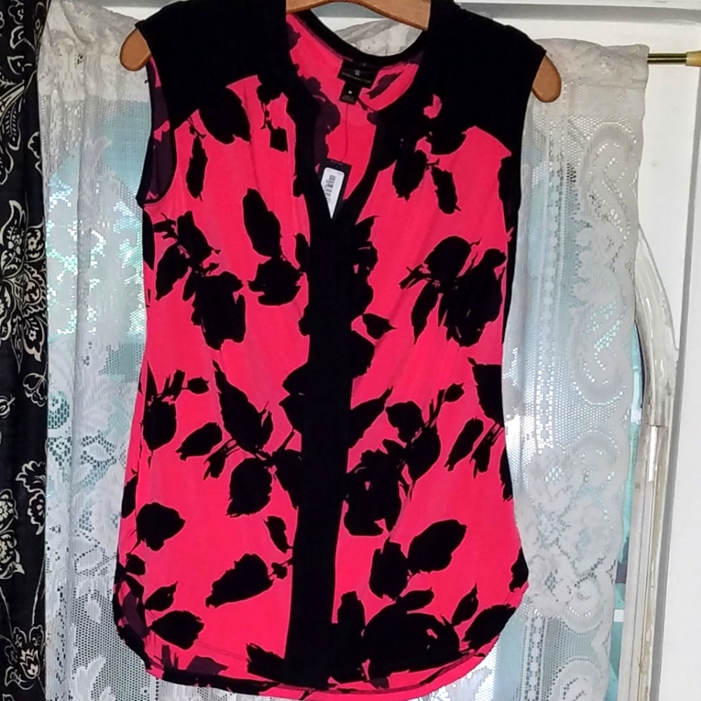 Worthington pullover top. M, orange and black